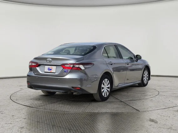 تويوتا كامري LE 2021 