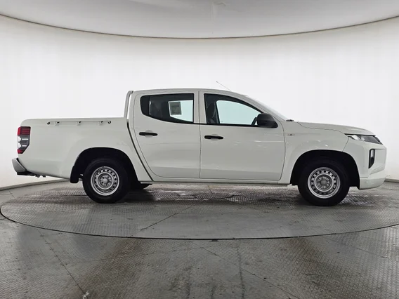 Mitsubishi L200 DC 4x2 2023 