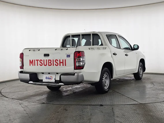 Mitsubishi L200 DC 4x2 2023 