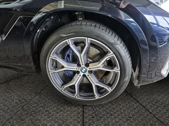 BMW X Series 6 xDrive 40i 2023 