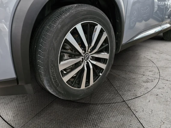 نيسان باثفندر SL 2023 دبل