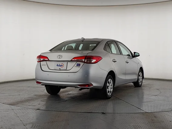 تويوتا يارس Y 2022 