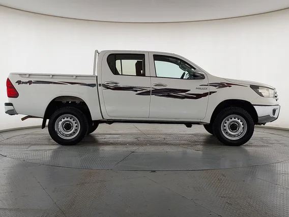 Toyota Hilux DC 4x4 2021 دبل