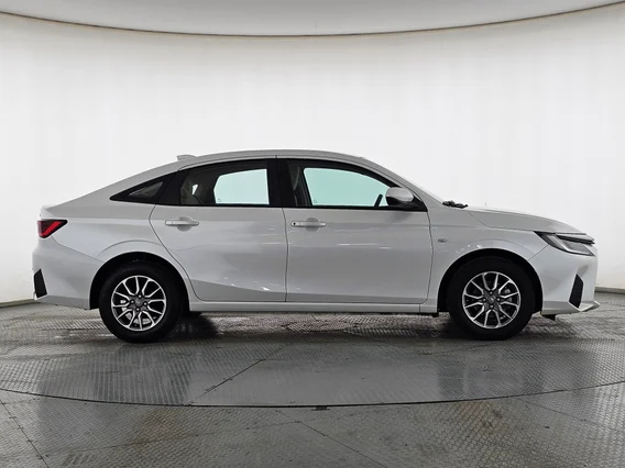 تويوتا يارس Y 2023 