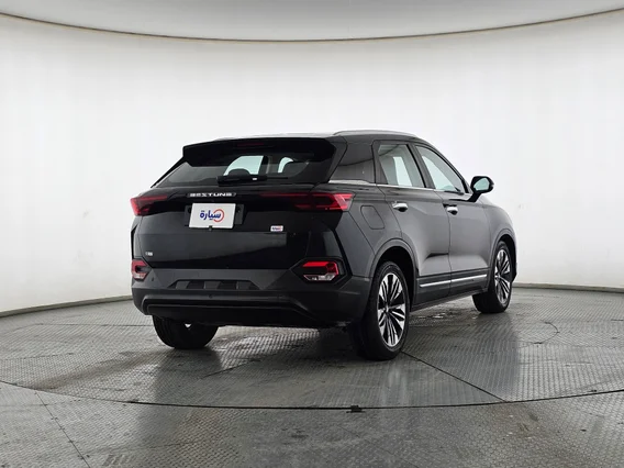 FAW Bestune T77  2023 