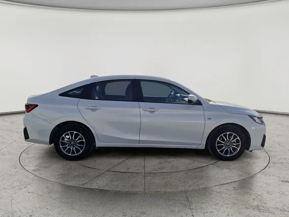 Toyota Yaris  Y 2024 