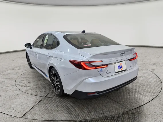 Toyota Camry  LUMIERE HEV 2025 