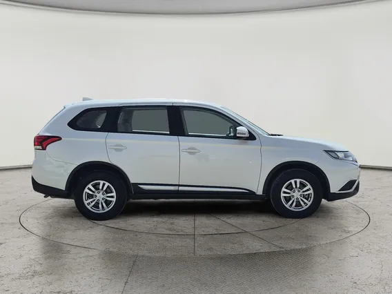 Mitsubishi Outlander LL 2020 