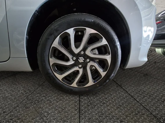 Suzuki Baleno GLX 2024 