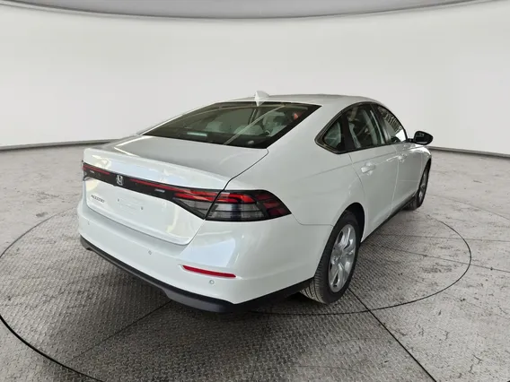 هوندا اكورد LX 2025 