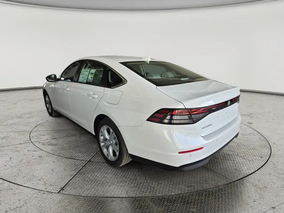 هوندا اكورد LX 2025 