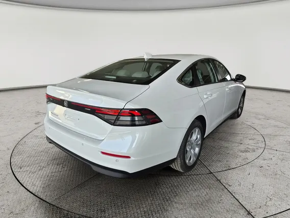 هوندا اكورد LX 2025 