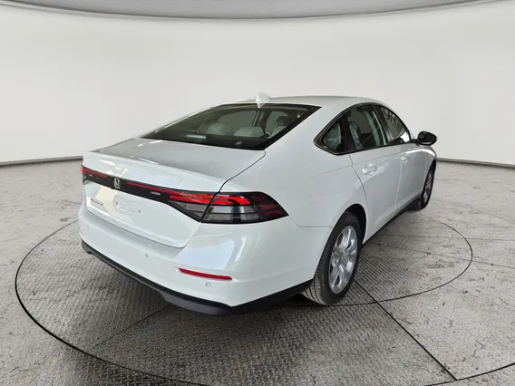 هوندا اكورد LX 2025 