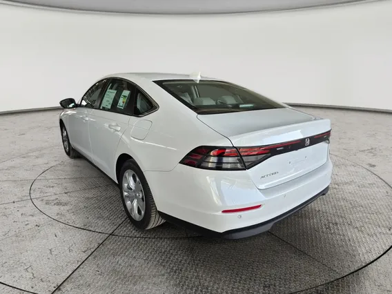 هوندا اكورد LX 2025 