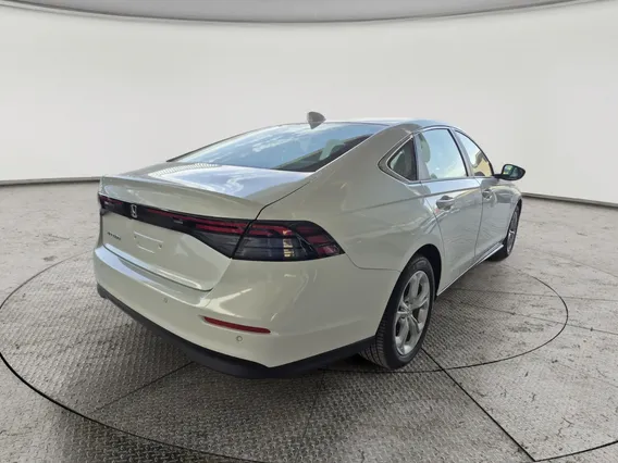 هوندا اكورد LX 2025 