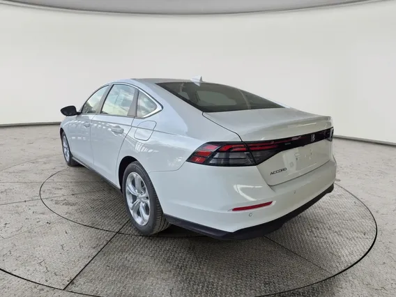 هوندا اكورد LX 2025 