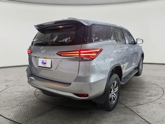 تويوتا فورتشنر GX 2024 