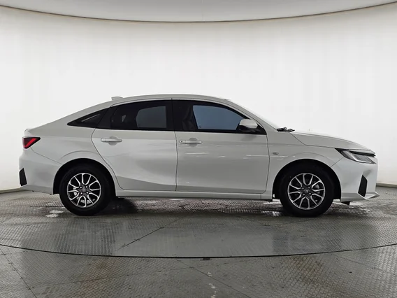 تويوتا يارس Y 2023 