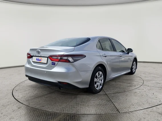 تويوتا كامري LE 2021 