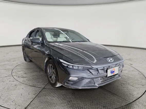 Hyundai Elantra Smart 2024 