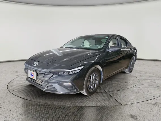 Hyundai Elantra Smart 2024 