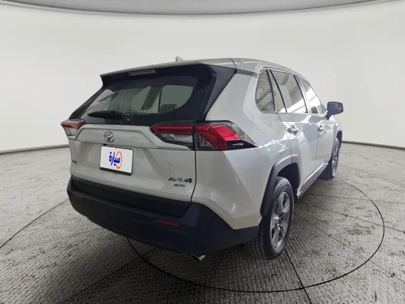 تويوتا راف فور LE 2022 