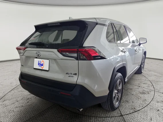 Toyota RAV4 LE 2022 