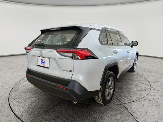 Toyota RAV4 LE 2023 