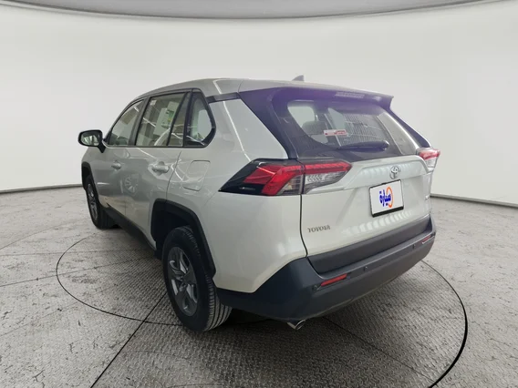 Toyota RAV4 LE 2023 