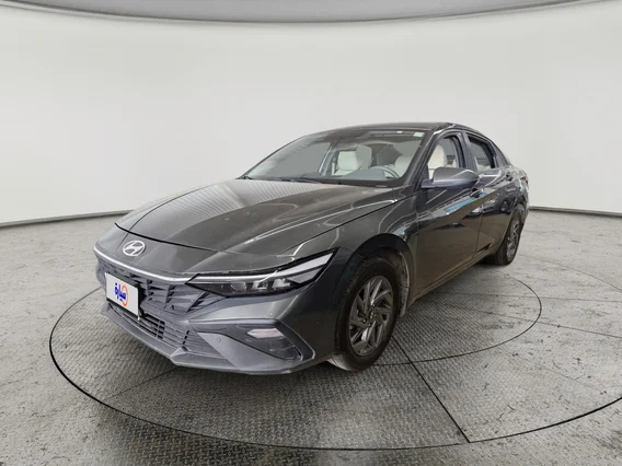 Hyundai Elantra Smart 2024 