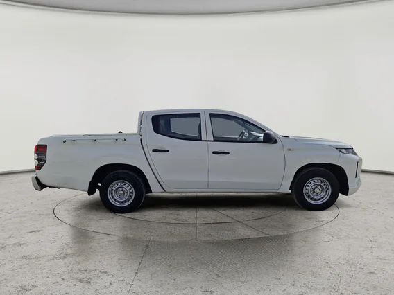 ميتسوبيشي L200 DC 4x4 Diesel 2022 دبل