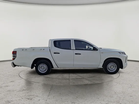 Mitsubishi L200 DC 4x4 Diesel 2022 دبل