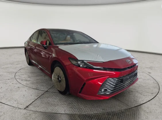 تويوتا كامري LUMIERE HEV 2025 