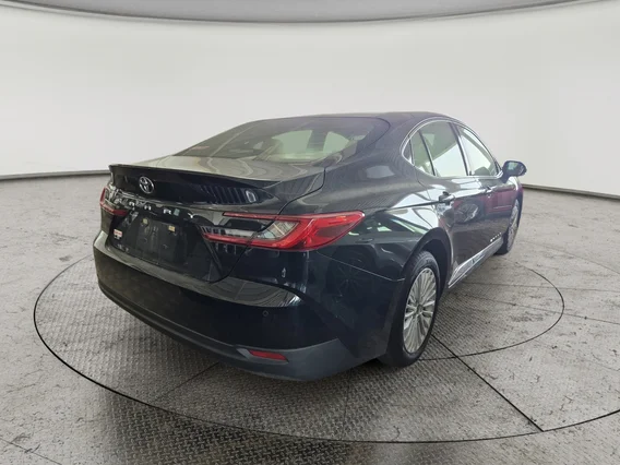 Toyota Camry  LE 2025 