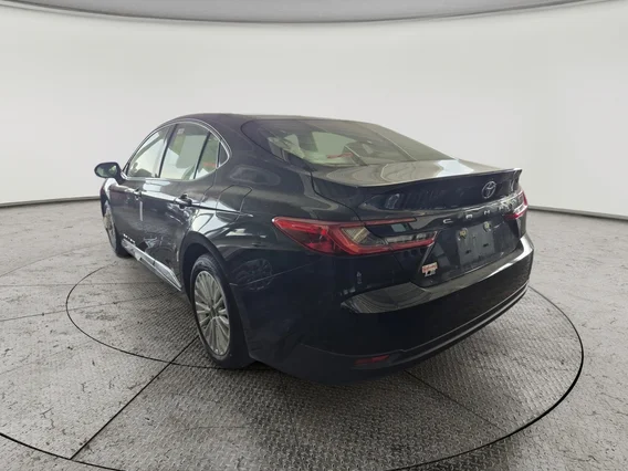 Toyota Camry  LE 2025 