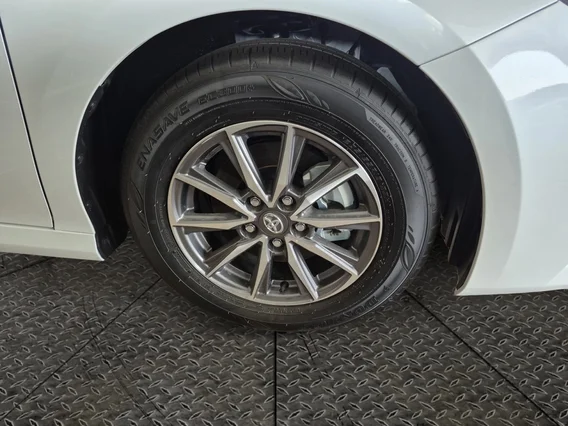 Toyota Camry  E HEV 2025 