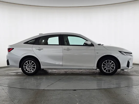 تويوتا يارس Y 2023 