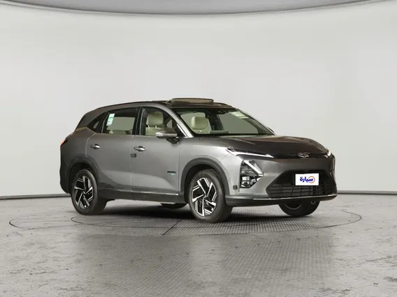 شفروليه كابتيفا PHEV Premier 2026 