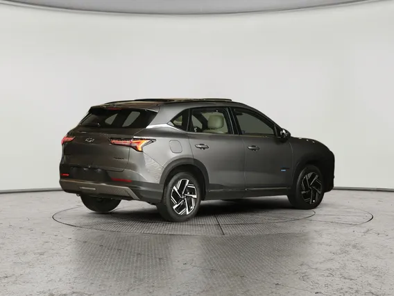 شفروليه كابتيفا PHEV Premier 2026 