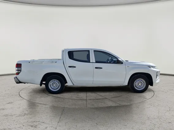 Mitsubishi L200 DC 4x2 2021 