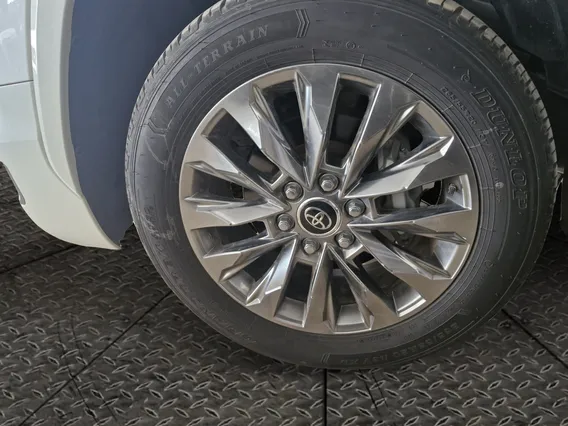 تويوتا لاندكروزر VXR 2023 دبل
