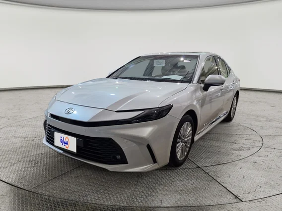 تويوتا كامري LE 2025 