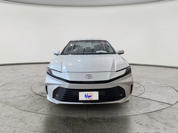 Toyota Camry  LE 2025 