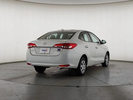 تويوتا يارس Y 2022 