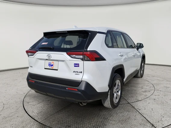 تويوتا راف فور LE 2023 