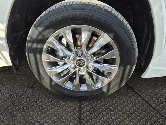 تويوتا لاندكروزر VXR1 2023 دبل