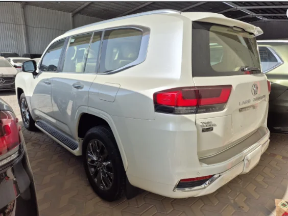 تويوتا لاندكروزر VX 2023 دبل