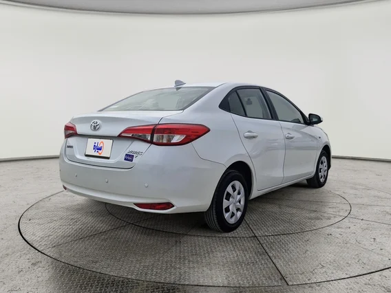 Toyota Yaris  Y 2022 