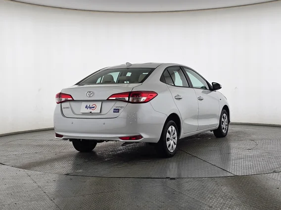 تويوتا يارس Y 2022 