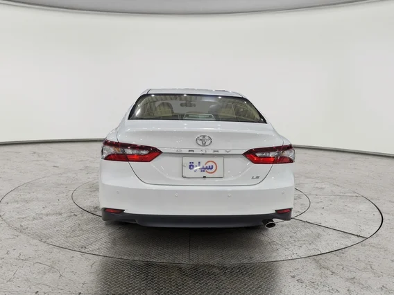 تويوتا كامري LE 2023 